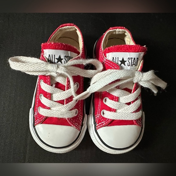 Converse All Star Red & White Size 5.
Kids / Toddler / Baby - Picture 7 of 14